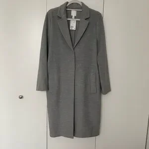 Coats h top and m